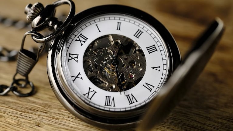 Una mujer utilizaba “el truco del reloj” para pagar menos en el super.