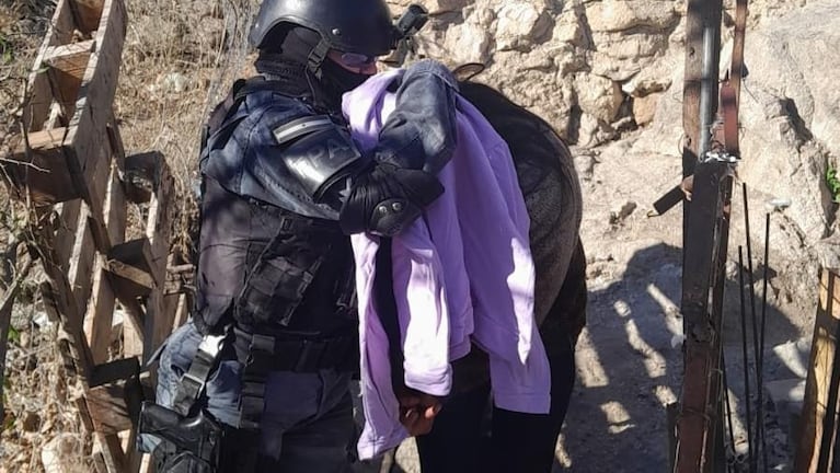 Una mujer y dos hombres detenidos por narcomenudeo en Carlos Paz.