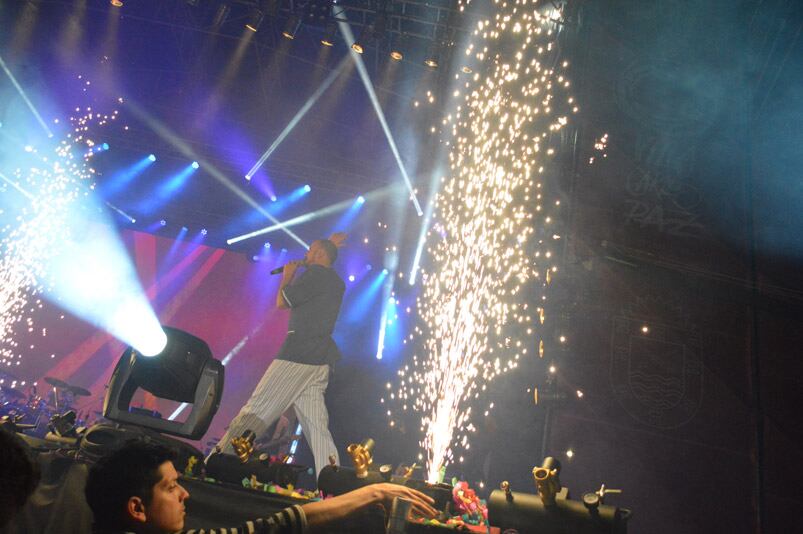 Una multitud disfrutó de Bersuit, Villano y Ulises Bueno durante la noche. Foto: Maxi López / ElDoce.tv.