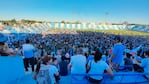 Una multitud invadió la cancha para saludar a los jugadores. Foto: Pablo Olivarez/El Doce.