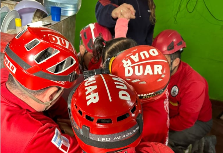 Una nena de 3 años fue rescata por personal de Duar tras quedar atascada en un secarropas.