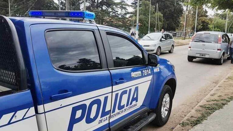 Una niña de tres años fue rescatada por la policía.