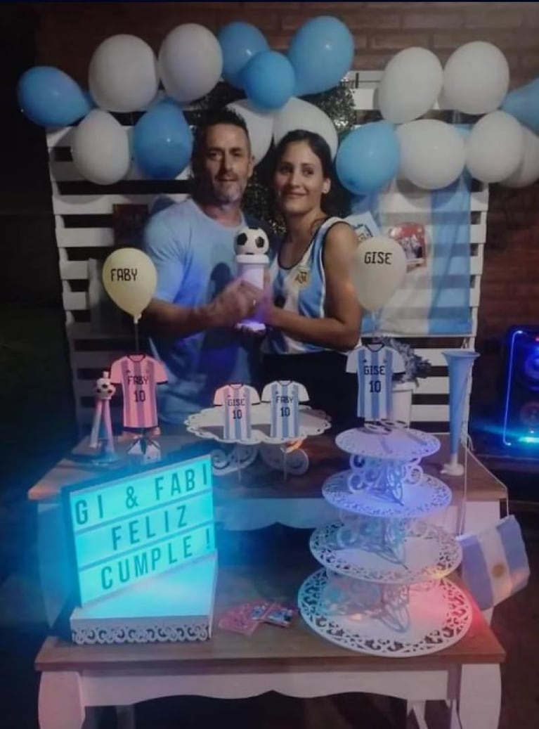 Una pareja celebró su cumpleaños con la temática de Milei por “cábala”: las fotos