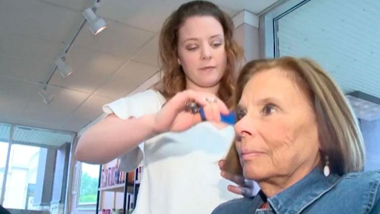 Una peluquera descubrió que su clienta tenía cáncer de mama