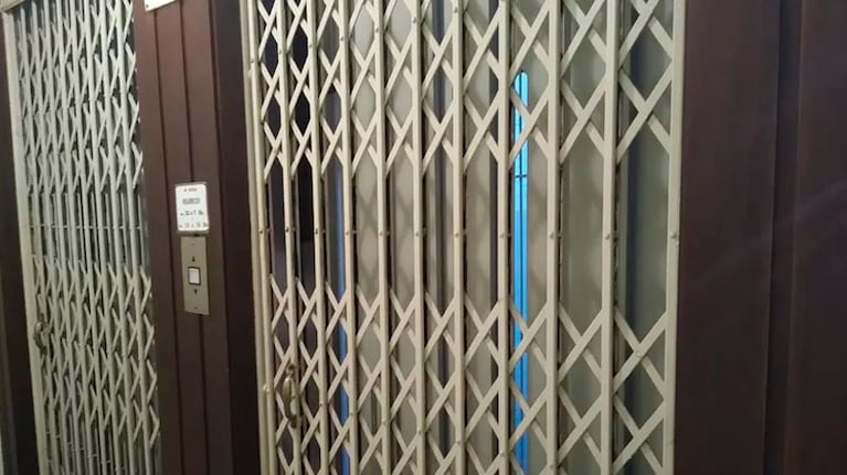 Una vecina del edificio dejó un reclamo contundente.