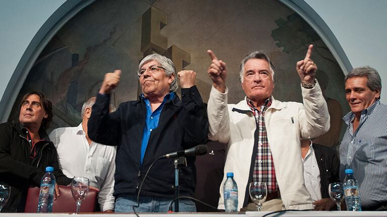 Una vez más, Moyano y Barrionuevo tomaron distancia.