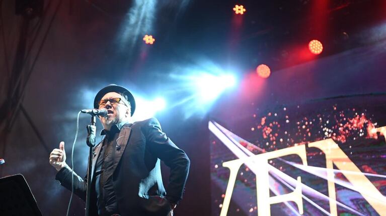 Unas 4500 personas desafiaron el frío y se congregaron para disfrutar de la música y el baile en la nueva edición de "Córdoba en Otoño".