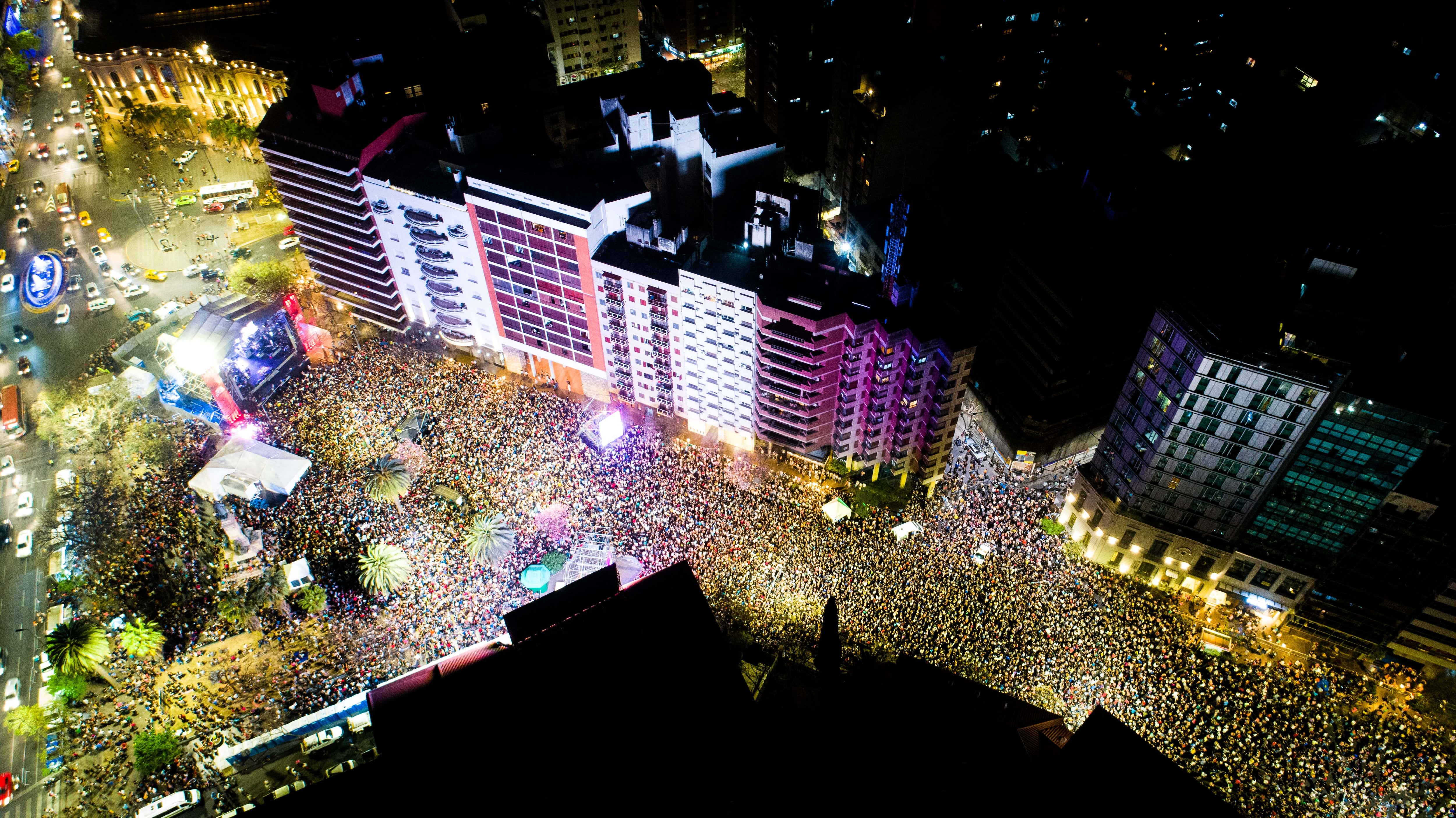 Unas 60 mil personas vibraron al ritmo de La Barra. Foto: Tato Maffini para UnGuaso.