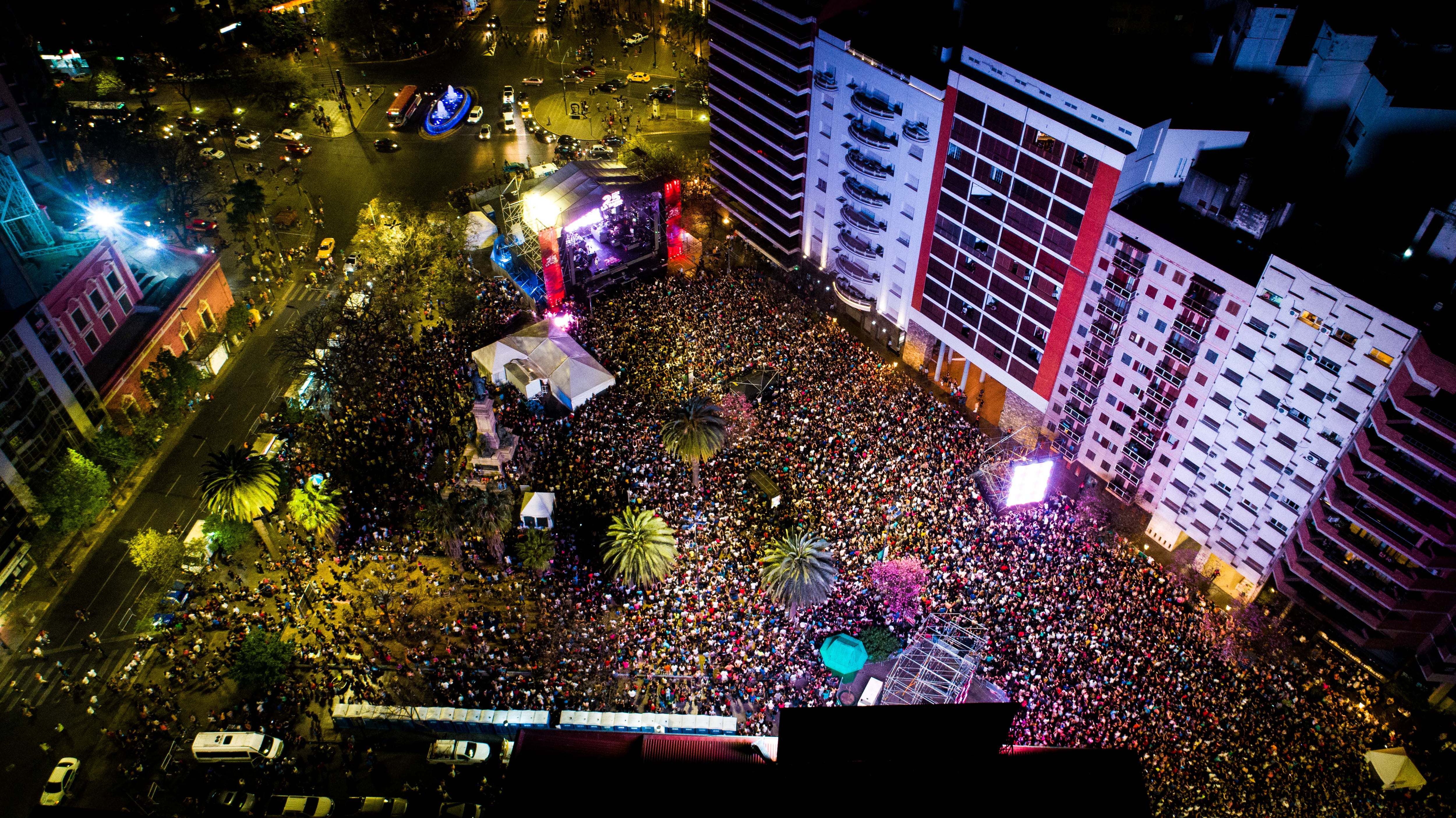 Unas 60 mil personas vibraron al ritmo de La Barra. Foto: Tato Maffini para UnGuaso.