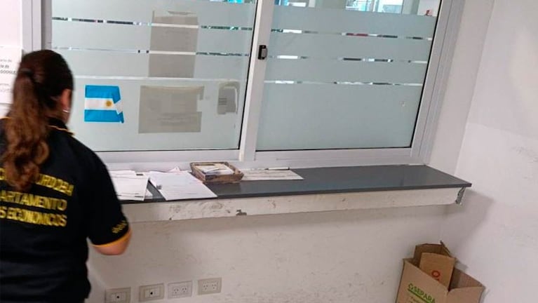 Uno de los allanamientos por la investigación de los carnets truchos.