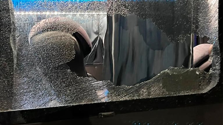 Uno de los daños en el colectivo. Foto: InfoTec Realicó.