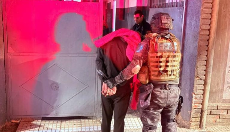 Uno de los detenidos es un ex policía exonerado en 2015.