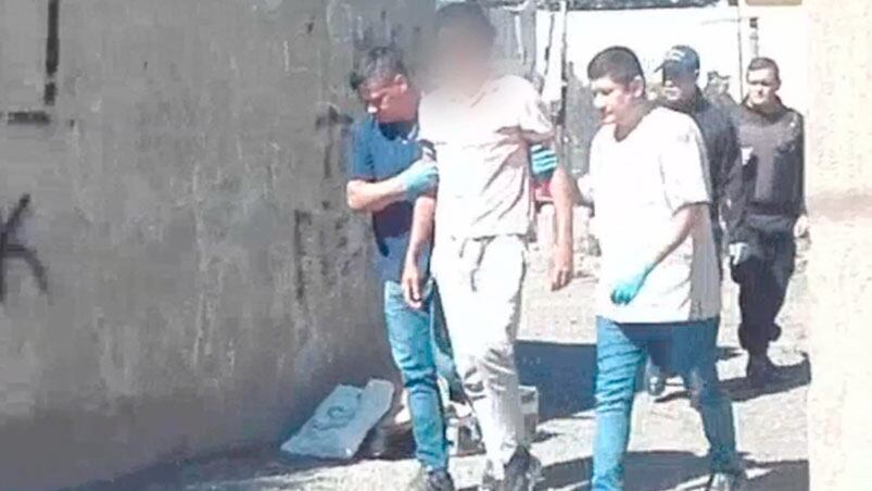 Uno de los detenidos, sospechoso de violar y matar.