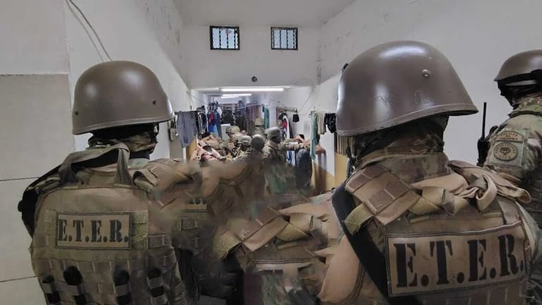 Uno de los operativos fue en la cárcel de Villa María.