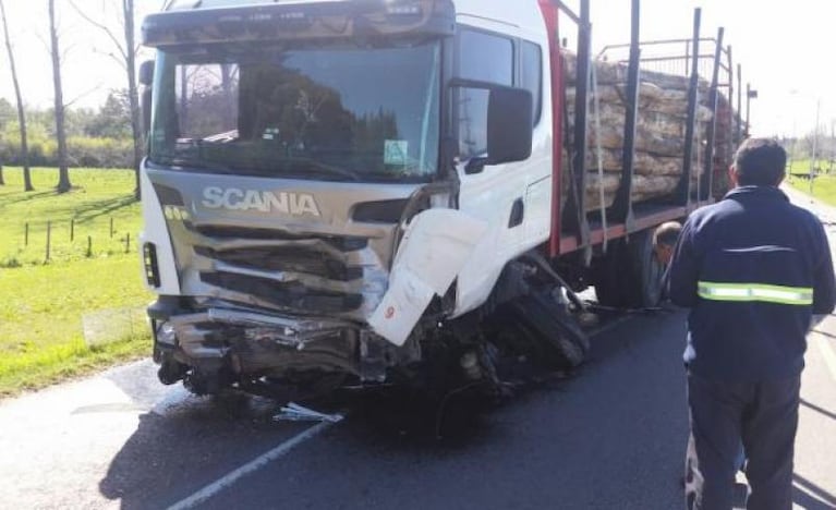 Uruguay: tres argentinos murieron tras chocar contra un camión