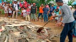 Usaron hasta palas para matar a los reptiles mientras niños veían. / Foto: AP