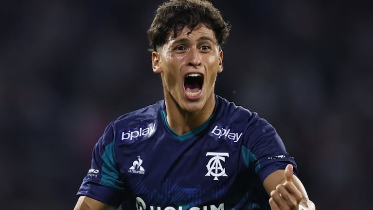 Valentín Dávila, figura del partido de Talleres.