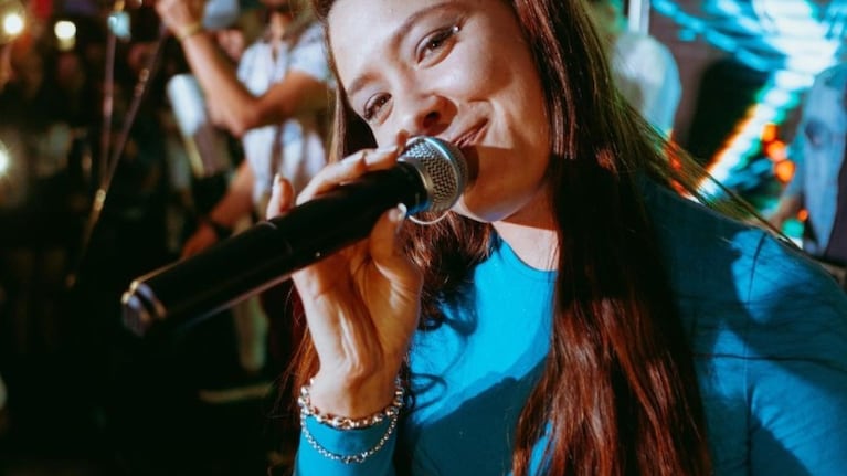 Valentina empezó su carrera solista en febrero.