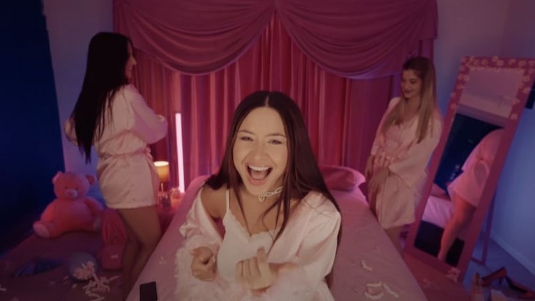 Valentina Márquez en su nuevo tema, "Favorita".