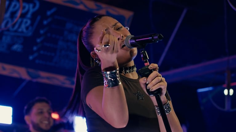 Valentina Márquez sorprende con su versión cuarteto de BbY WOW de Karol G.