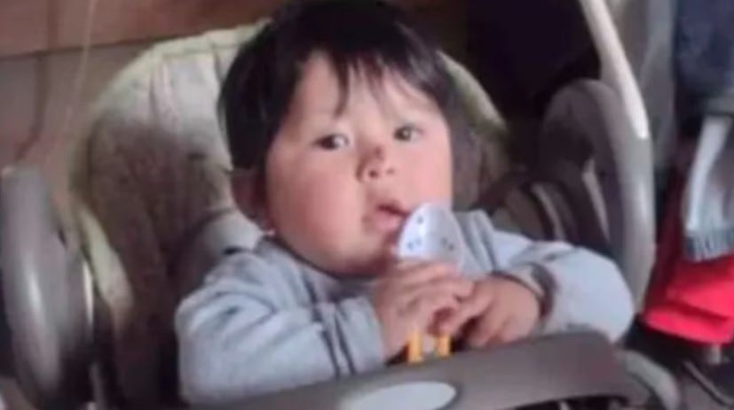 Valentino tenía 2 años y había estado con sus hermanos de 14 y 16 años.