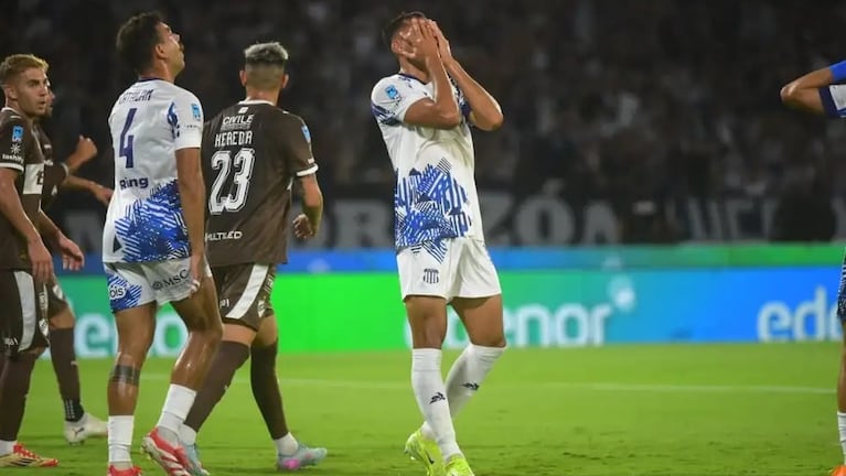 Valoyes se desgarró y estará algunas semanas sin jugar en Talleres