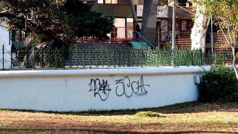 Vandalizaron el Paseo Sobremonte en pleno proceso de revalorización