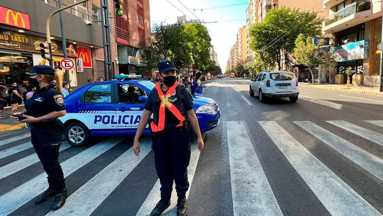 Varias marchas complicaron el tránsito en el centro de Córdoba
