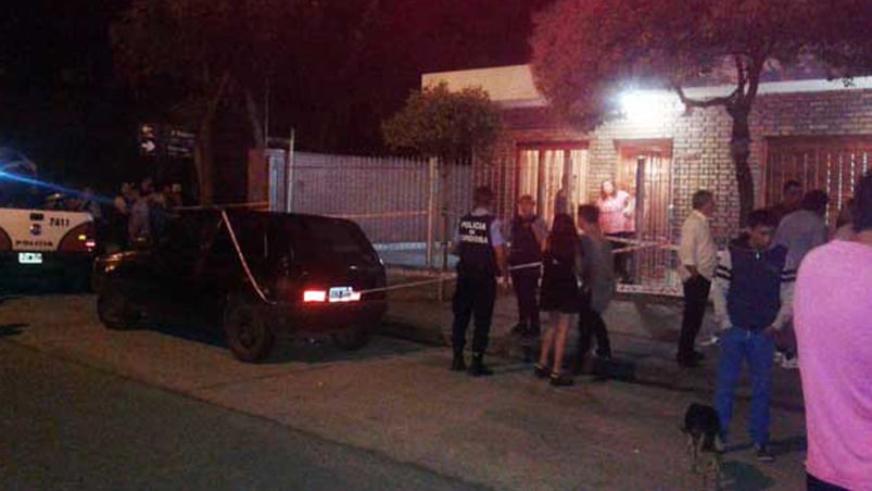 Vecinos alarmados ante el asesinato de un comerciante. Foto: VillaMaríaVivo.com