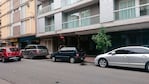 Vecinos aseguraron que escucharon una explosión porque la bomba fue detonada dentro del hotel.