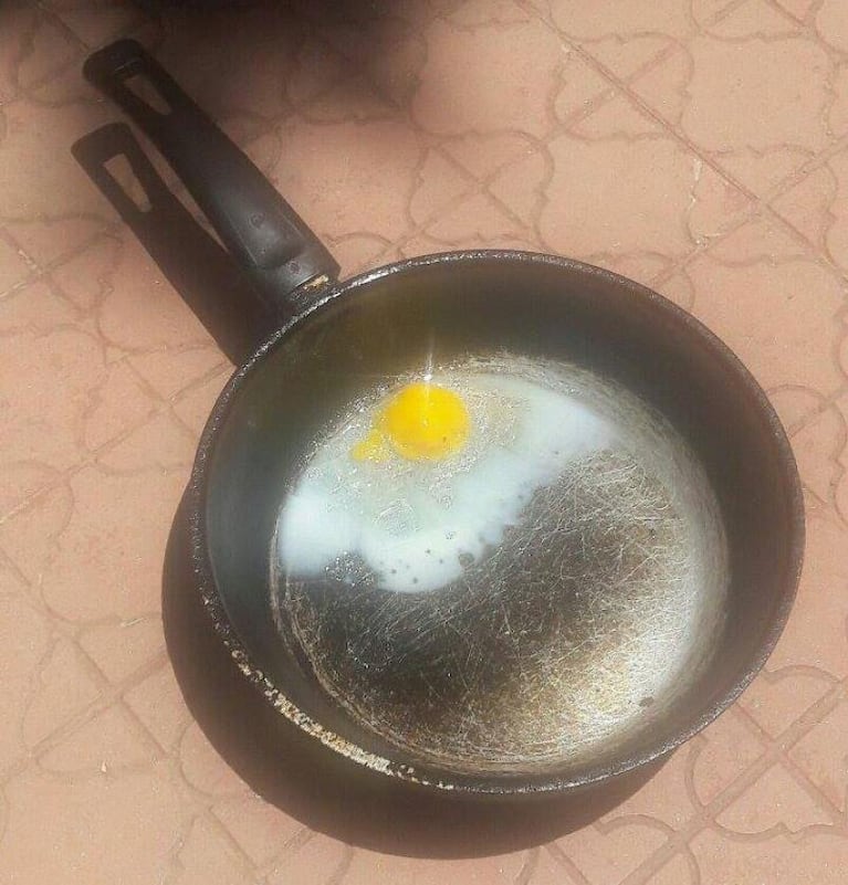 Vecinos de Córdoba cocinaron huevos al sol