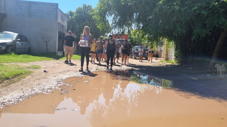 Vecinos de Nuestro Hogar II reclaman por el mal estado de las calles.