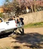 Vecinos de Resistencia atraparon a un ladrón y lo ataron. 