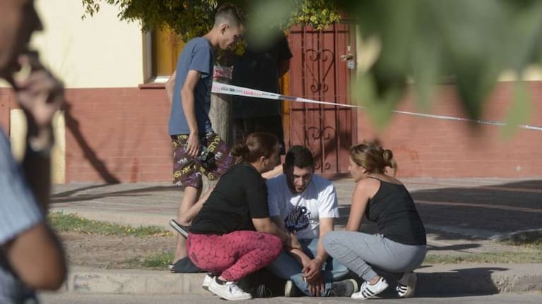 Vecinos y familiares quedaron shockeados por el hallazgo.