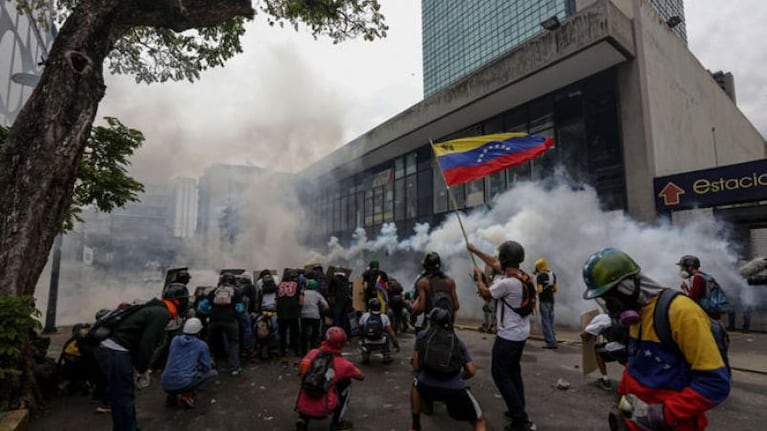 Venezuela: promueven juicios militares contra civiles
