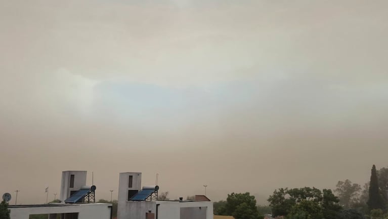 Ventarrón con tierra en Córdoba.