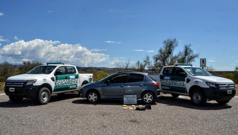 Viajaba de Córdoba a San Juan con 3 kilos de cocaína y más de un millón de pesos