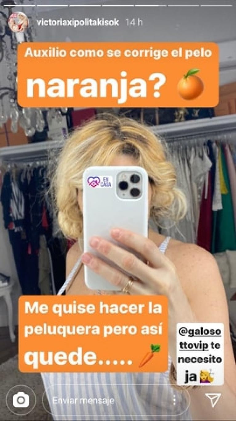 Vicky Xipolitakis se tiñó el pelo sola y le quedó naranja