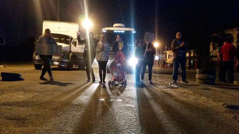 Víctimas de robo cortaron las calles.