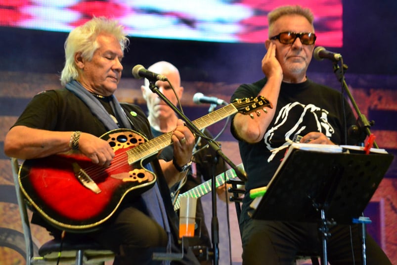 Víctor Heredia y León Gieco en el cierre de Cosquín 2017. Foto: Francesco Trombetta / ElDoce.tv.