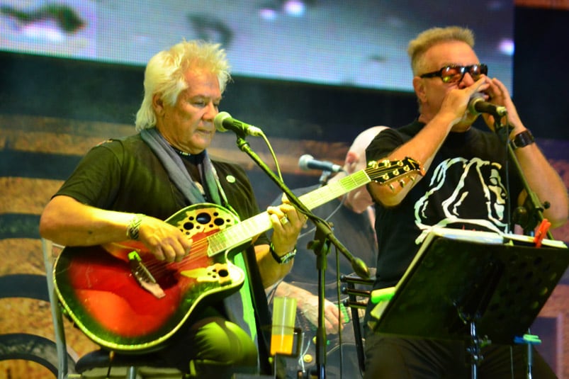 Víctor Heredia y León Gieco en el cierre de Cosquín 2017. Foto: Francesco Trombetta / ElDoce.tv.