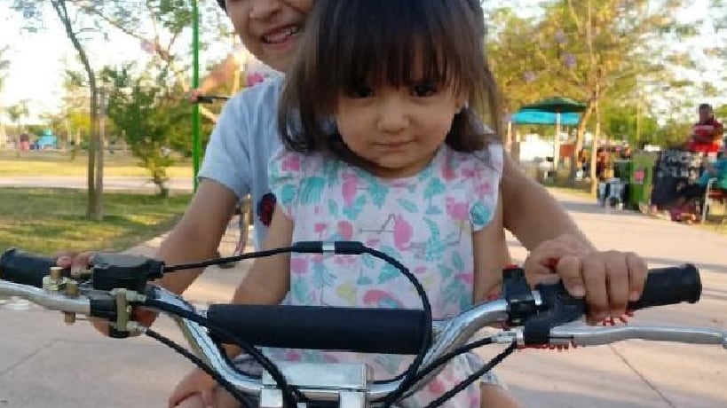 Vida tiene dos años y desde hace un mes pelea contra la leucemia en Córdoba.