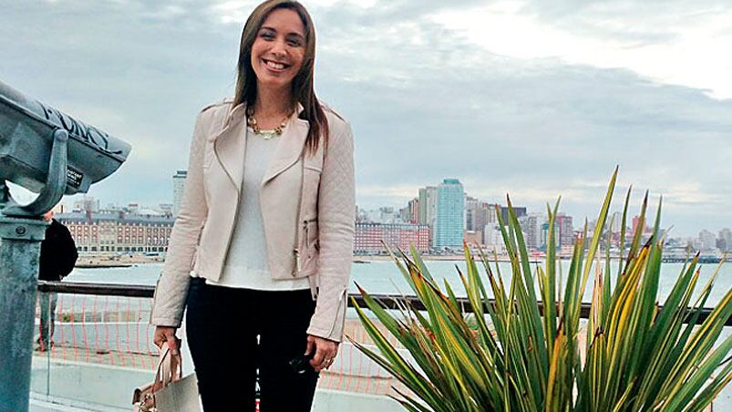 Vidal en la foto aparece en la costa argentina, pero pasa sus vacaciones en el exterior.