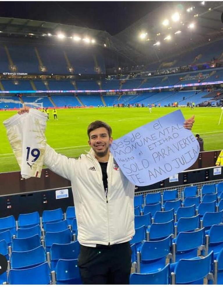 Video: el gesto de Julián Álvarez con un hincha de River tras el triunfo del Manchester City