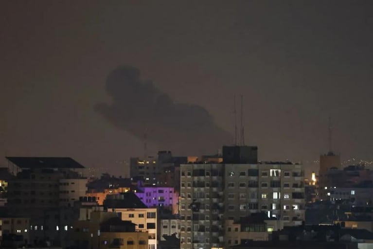 Video: Israel atacó la Franja de Gaza tras bombardeos desde Líbano