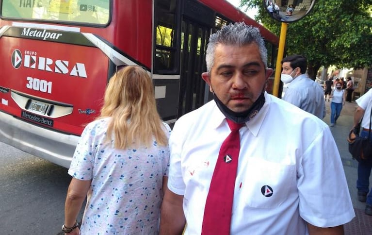 Video: tensión en el centro por una pelea entre un chofer de ERSA y un conductor