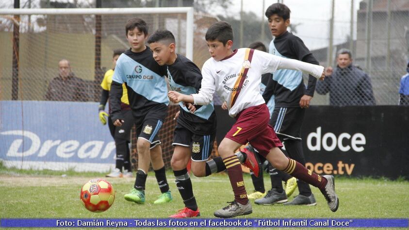 Villa Dolores venció a Anisacate y ganó su grupo. 