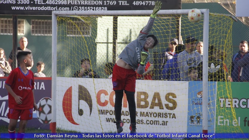 Villa Eucarística venció a Instituto Francisco Luis Bernardez por 2-0.