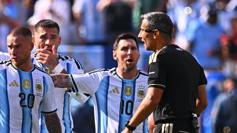 Vincic dirigió la final del Mundial en Estados Unidos.