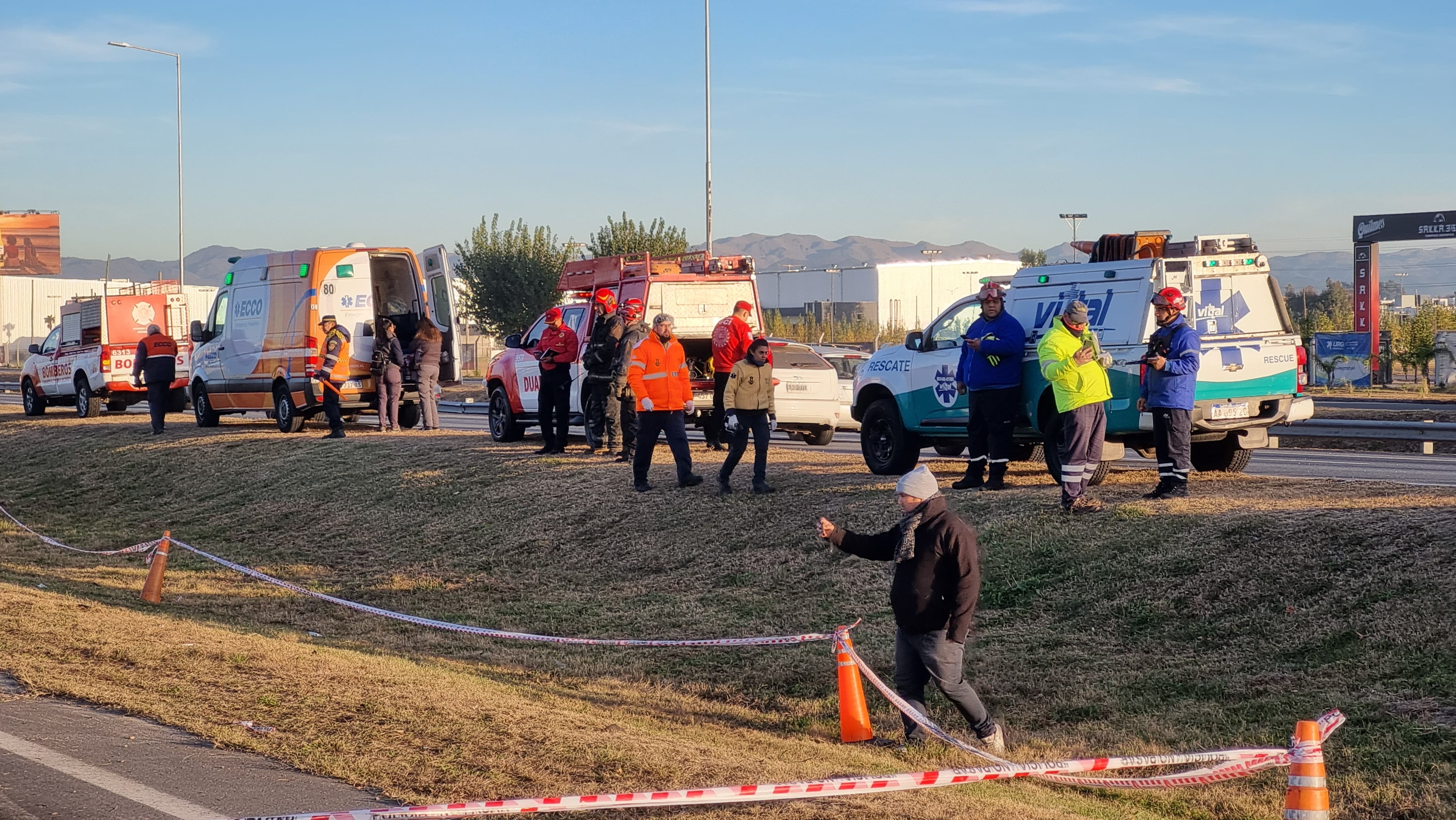 Violento choque múltiple y fatal en avenida Circunvalación.